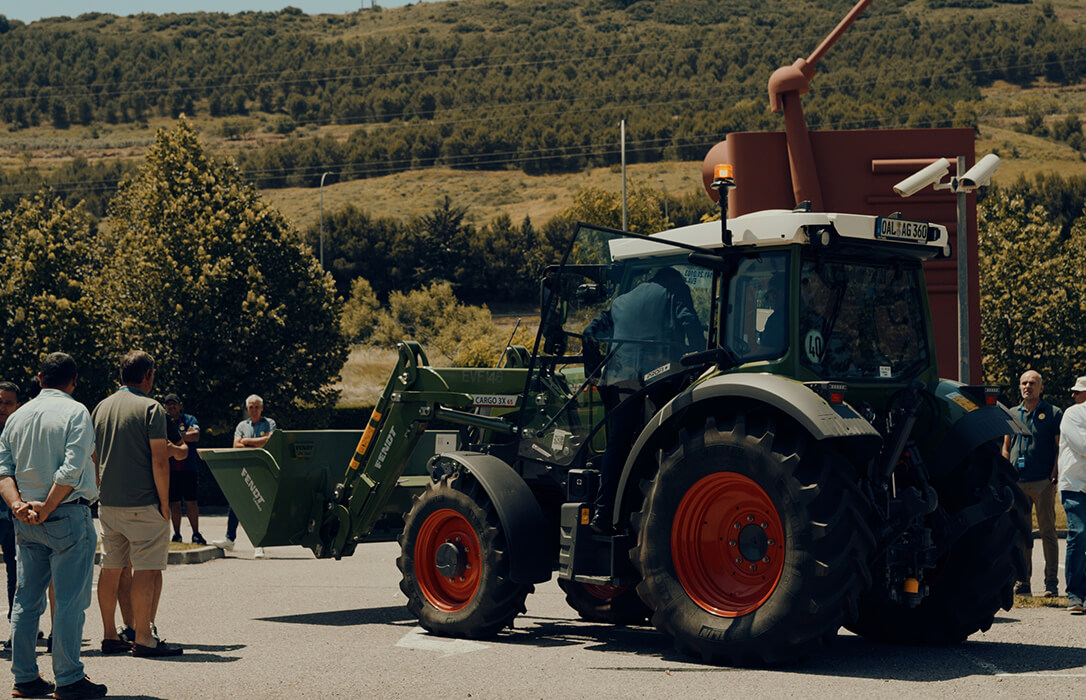 Fendt presenta en España el primer tractor eléctrico producido en serie con una capacidad de trabajo de 4 a 6 horas y 45 minutos de recarga