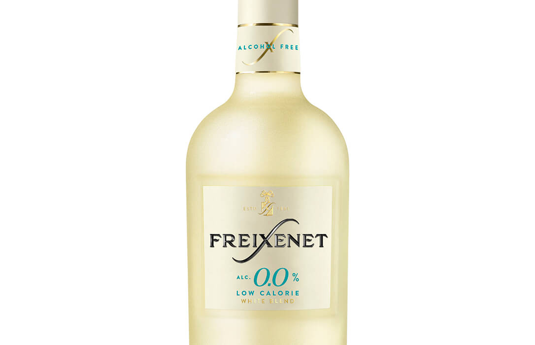 Freixenet amplía su gama de productos sin alcohol con el lanzamiento de Freixenet 0,0% Blanco que además es vegano y bajo en calorías