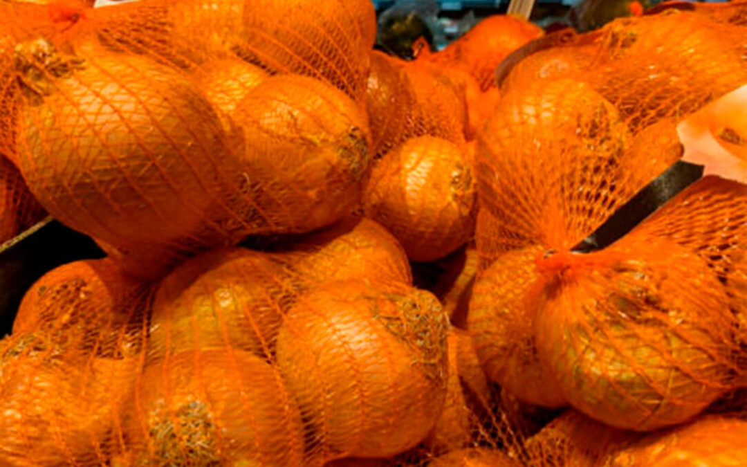 Naranjas, peras conferencia y cebollas, alimentos que estuvieron afectados por la rebaja del IVA, los que más se han encarecido en agosto