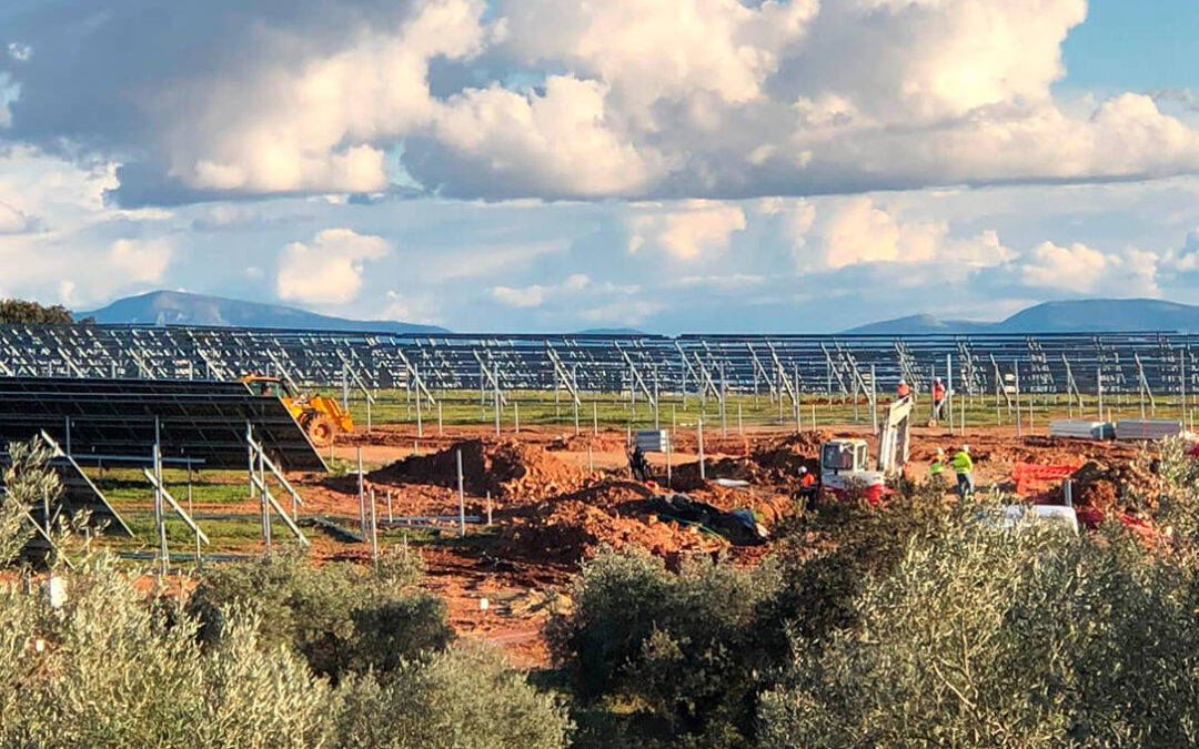 La Junta andaluza abre la puerta a SOS Rural y Ecología y Libertad para paralizar el proyecto fotovoltaico de Lopera