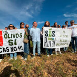 SOS Rural, Ecología y Libertad y Campiña Norte advierten de que acudirán a los tribunales si se concede las licencias «de las plantas solares ilegales»