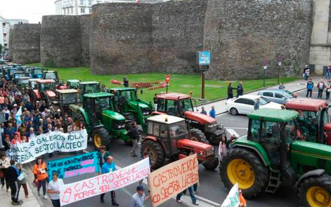 Agromuralla cumple diez años de reivindicaciones desde que los bajos precios de la leche sacaran a la calle a los ganaderos el año 2015
