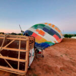 Denuncian «la brutal agresión a un ganadero» por parte de la tripulación de un globo que aterrizó en su explotación sin autorización