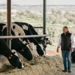 La cooperativa COVAP reduce más de un 18% la huella de carbono en cada litro de la leche de vaca que produce