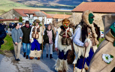 Tradiciones que perduran: los Zamarrones de Lanchares celebran en 2026 un año de comuniones, crecimiento y paso a la vida adulta