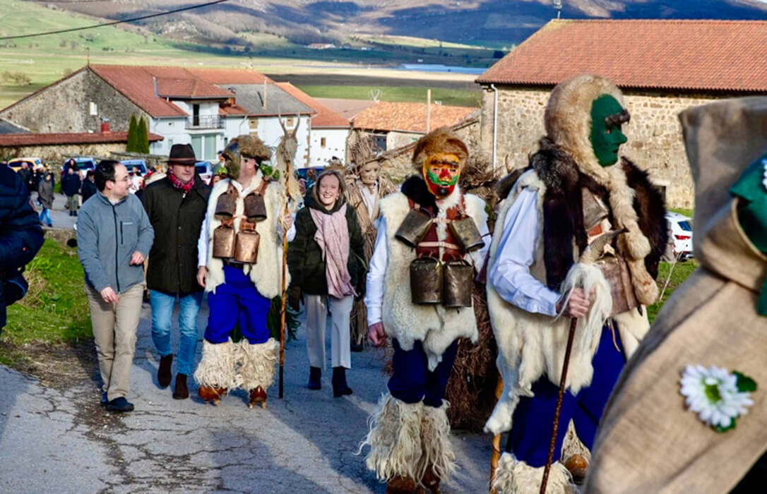 Tradiciones que perduran: los Zamarrones de Lanchares celebran en 2026 un año de comuniones, crecimiento y paso a la vida adulta
