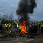 Siguen las movilizaciones por el acuerdo UE-Mercosur pero los agricultores levantan un poco pie y ponen fin al corte del puerto de Tarragona