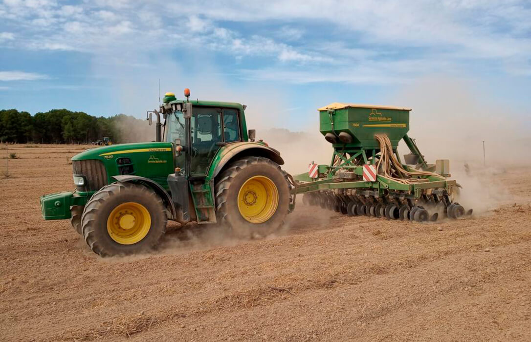 Las  lluvias retrasan las siembras de los cereales de invierno y puede provocar que se desista de estos cultivos por otros de primavera