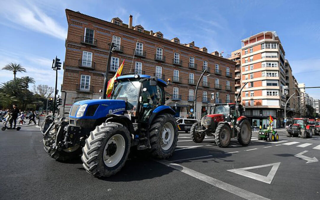 Los agricultores murcianos saldrán de nuevo a la calle porque ‘Sobran los motivos’ para protestar el día 29 de forma conjunta