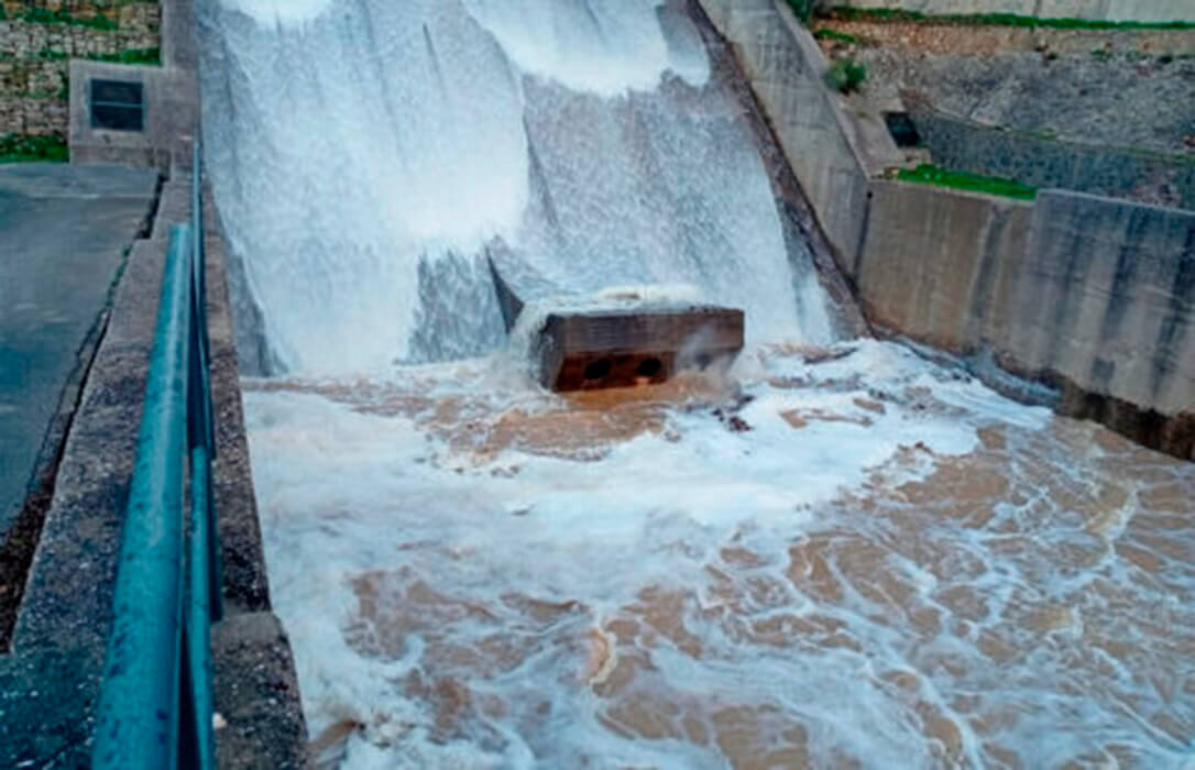 Los regantes piden al Gobierno 100 millones al año para mantener presas e infraestructuras y evitar el desperdicio de agua