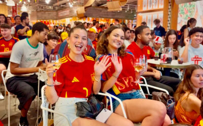Brindis por una ‘Roja’ con R de DOCa Rioja: congregan a miles de aficionados en EEUU que acompañan a la selección hasta la gran final del Mundial