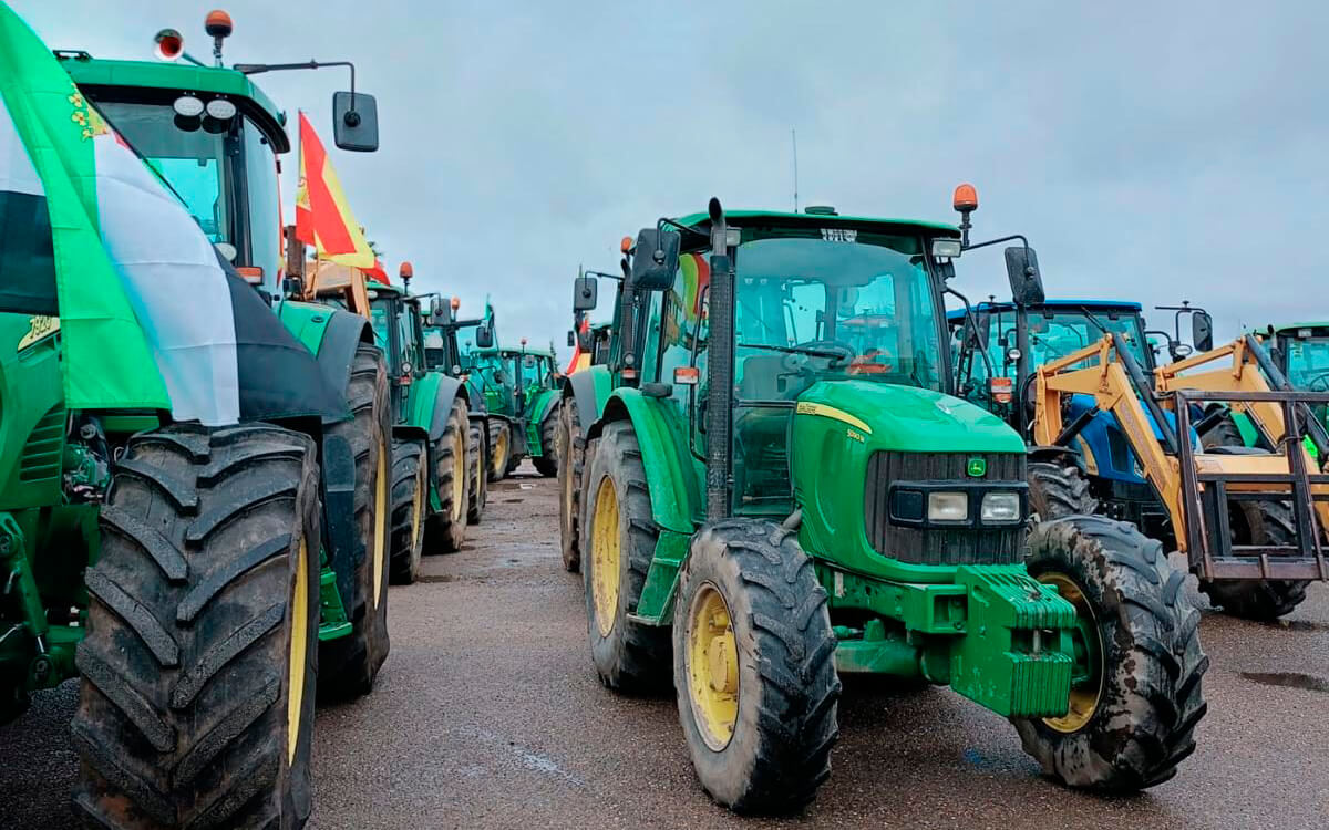La chispa del gasóleo enciende toda España: un campo andaluz al limite con cultivos sin precio y costes disparados prepara su propia movilización